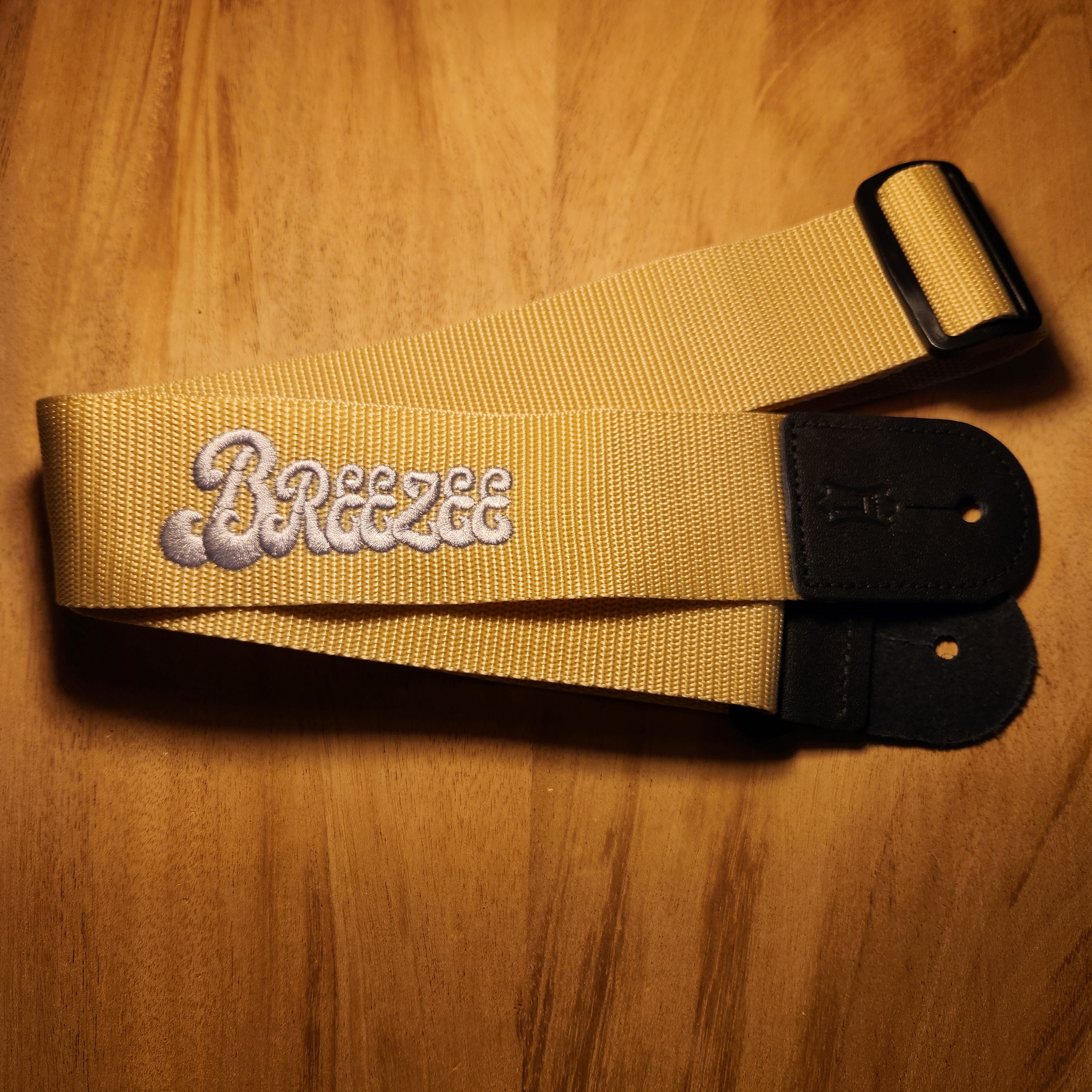 Breezee Embroidered Levi's Guitar Strap - Tan w/ Silver Logo