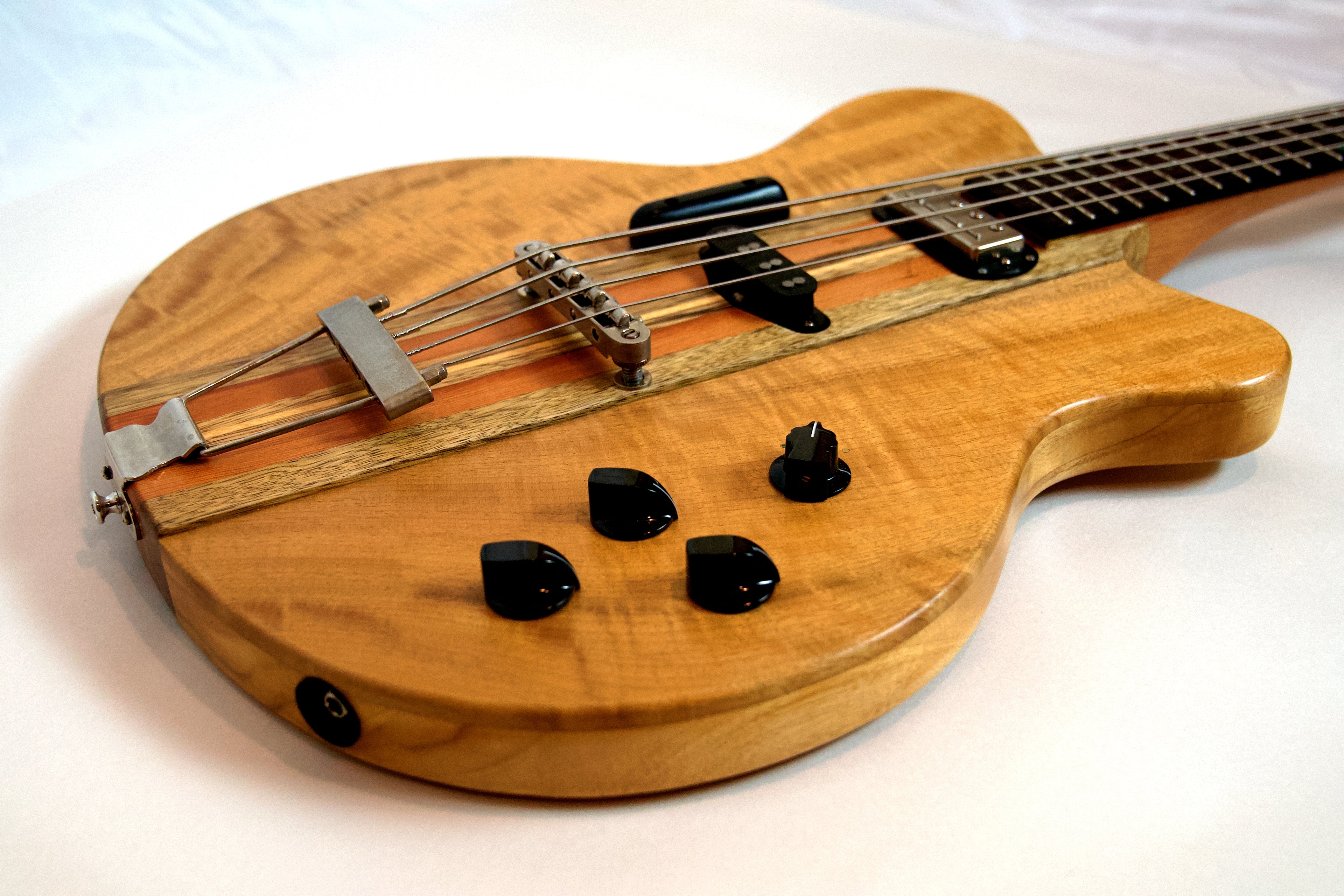 Breezee Deluxe Bass Prototype - Natural - Serial No. 2512302